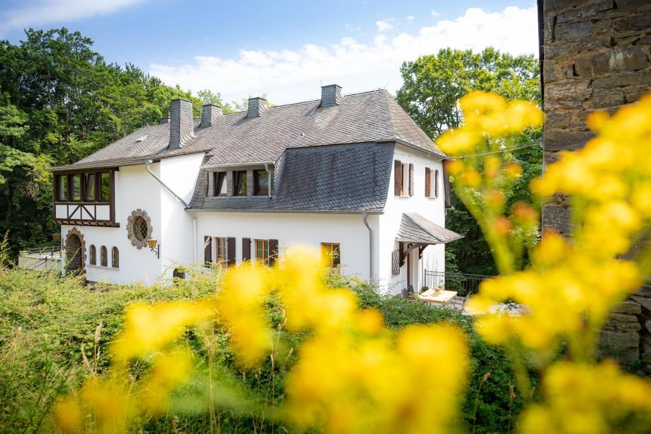 Landhaus Karbach Komplett Oder Einzelne Wohneinheiten Villa Inkl Sauna Bzw Waldhaeuschen Hirten Extérieur photo